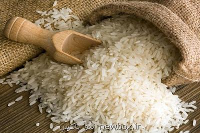 وجود 245 هزار تن برنج در گمركات