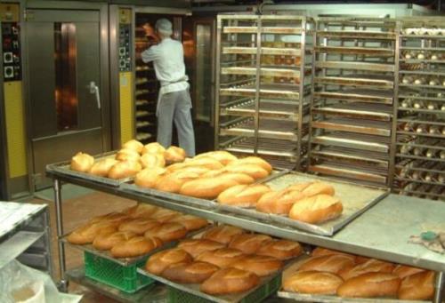 قیمت نان فانتزی، عرضه و تقاضایی شد