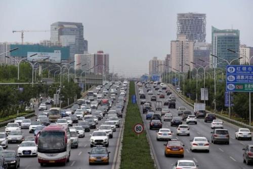 کاهش ۹ و نیم درصدی فروش خودرو های سواری چین