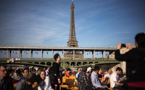 با اهمیت ترین عوامل رکود اقتصاد فرانسه چیست؟