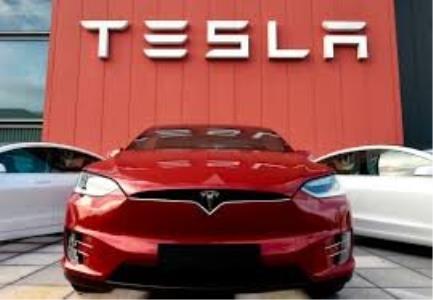 فراخوان ۱۵ هزار دستگاه خودروی تسلا!