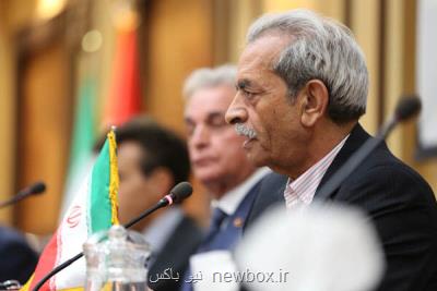 شافعی: كارگر، كارفرماودولت برای عبور از موانع در كناریكدیگر بایستند